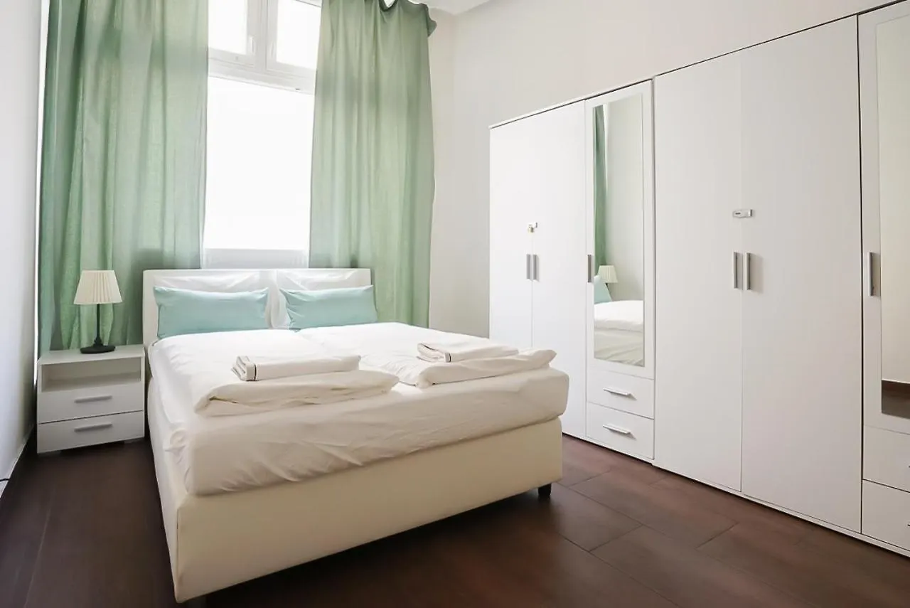 Wonderful Big Apartment Near Yppen Market 비엔나 오스트리아